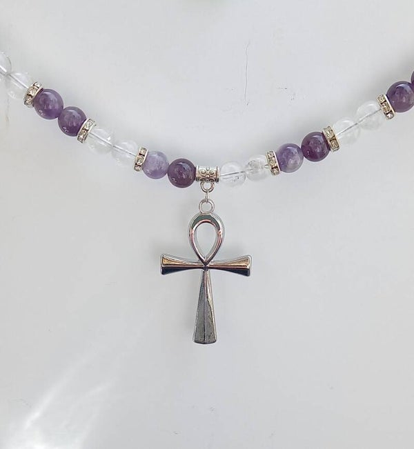 Colier amulette de protection isis