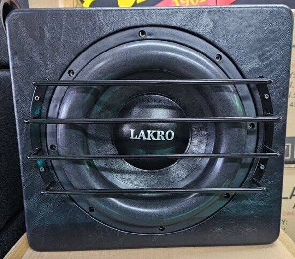 A807 - Actieve subwoofer - Lakro - 8 inch - 350 watt RMS - Ingebouwde versterker