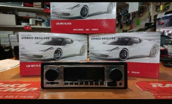 Vintage autoradio met bluetooth! 