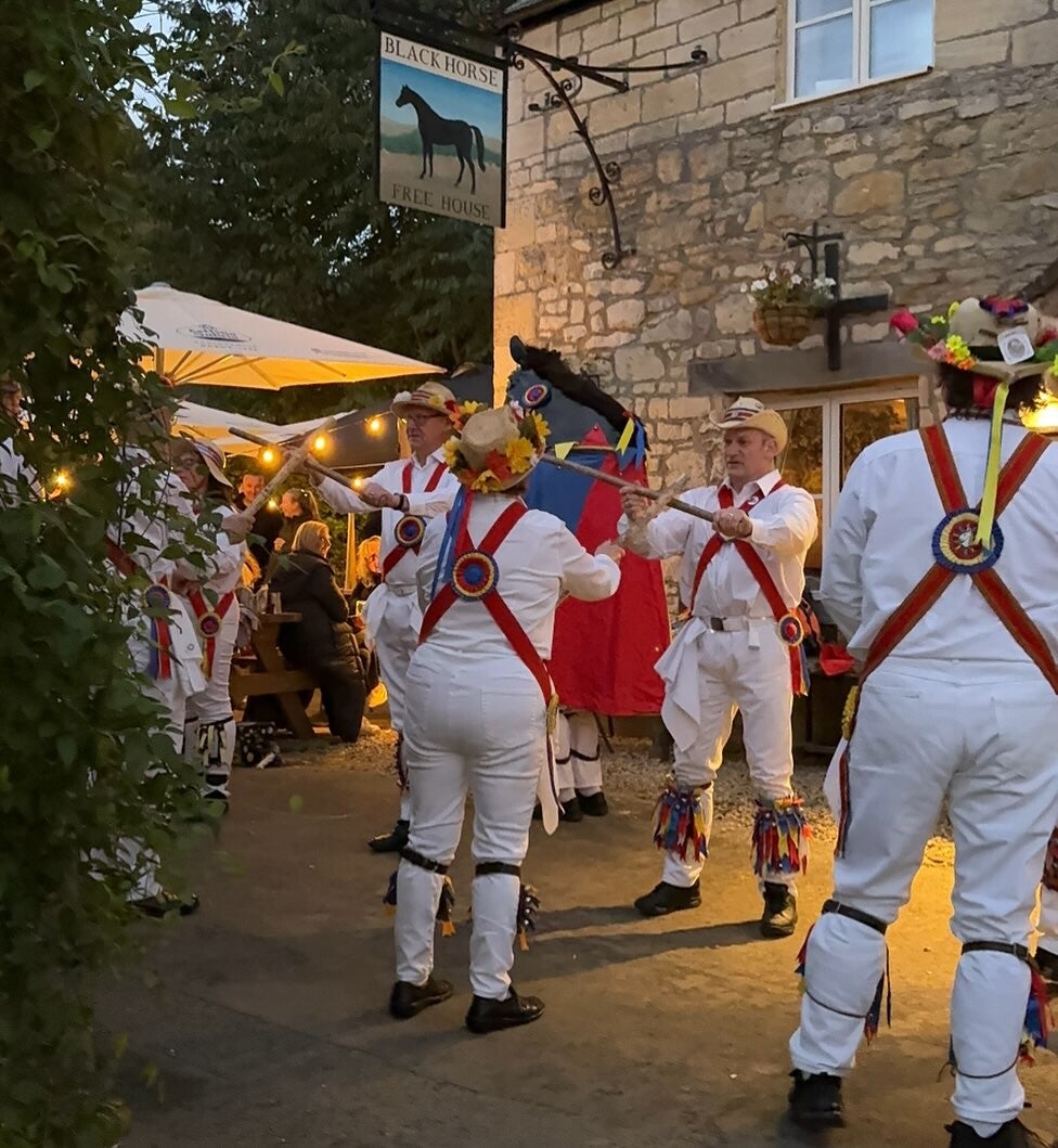 Morris Dancing at The Black Horse Cranham