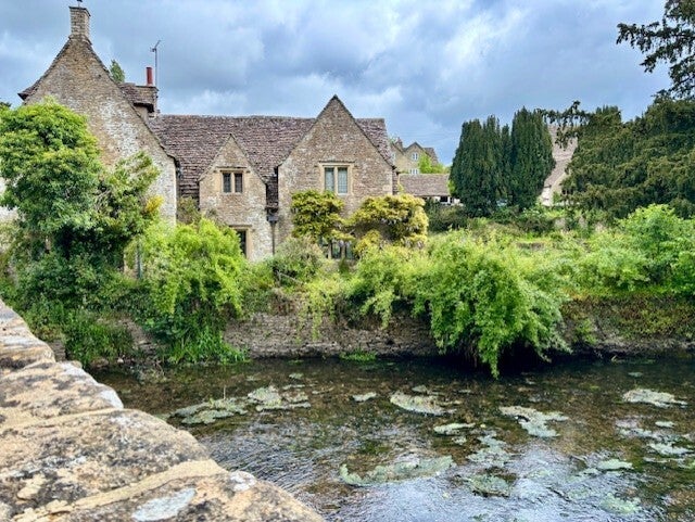 Grade II Listed Bridge House, Easton Grey