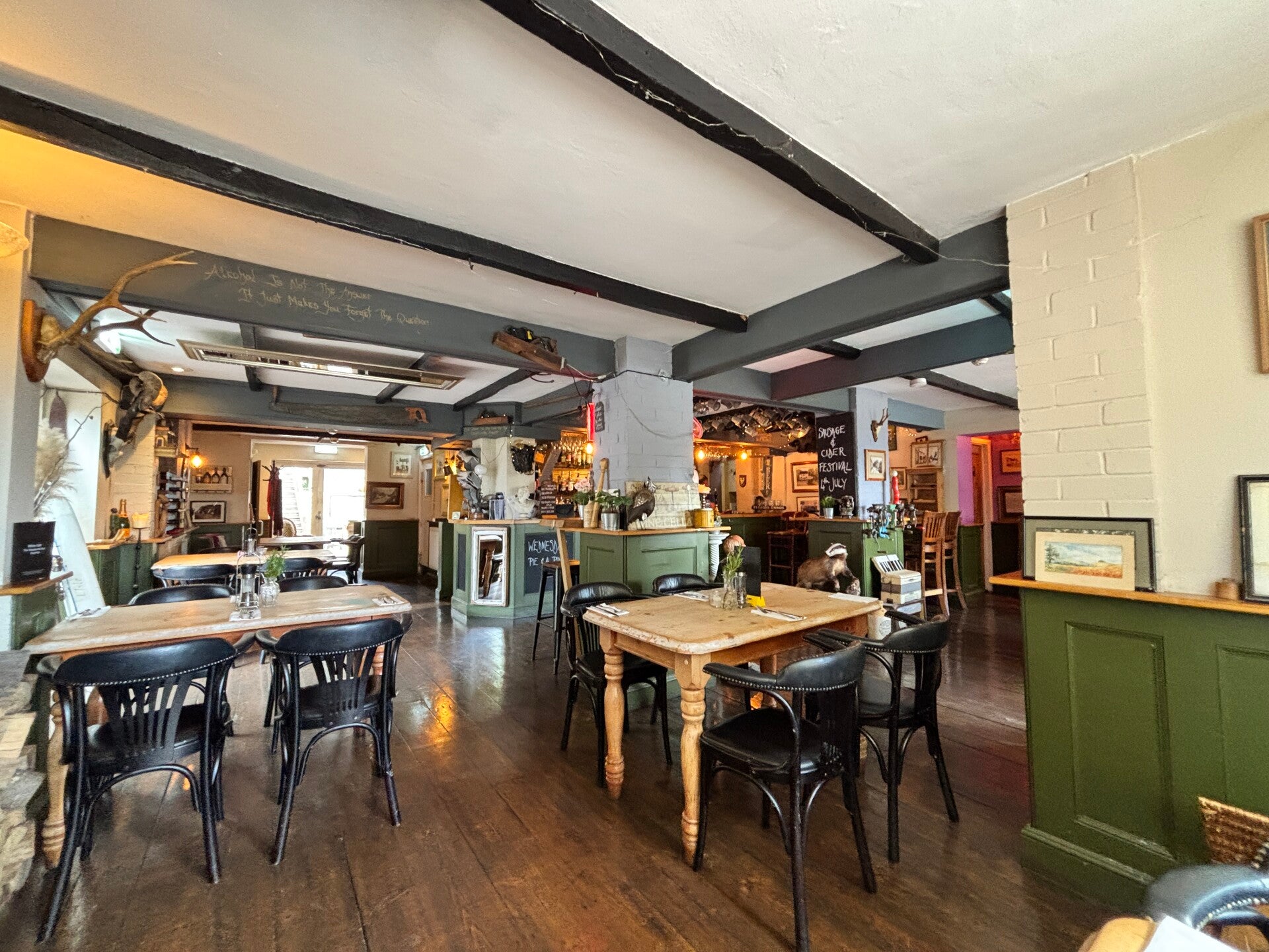 Dining area, The Shepherd's Hut
