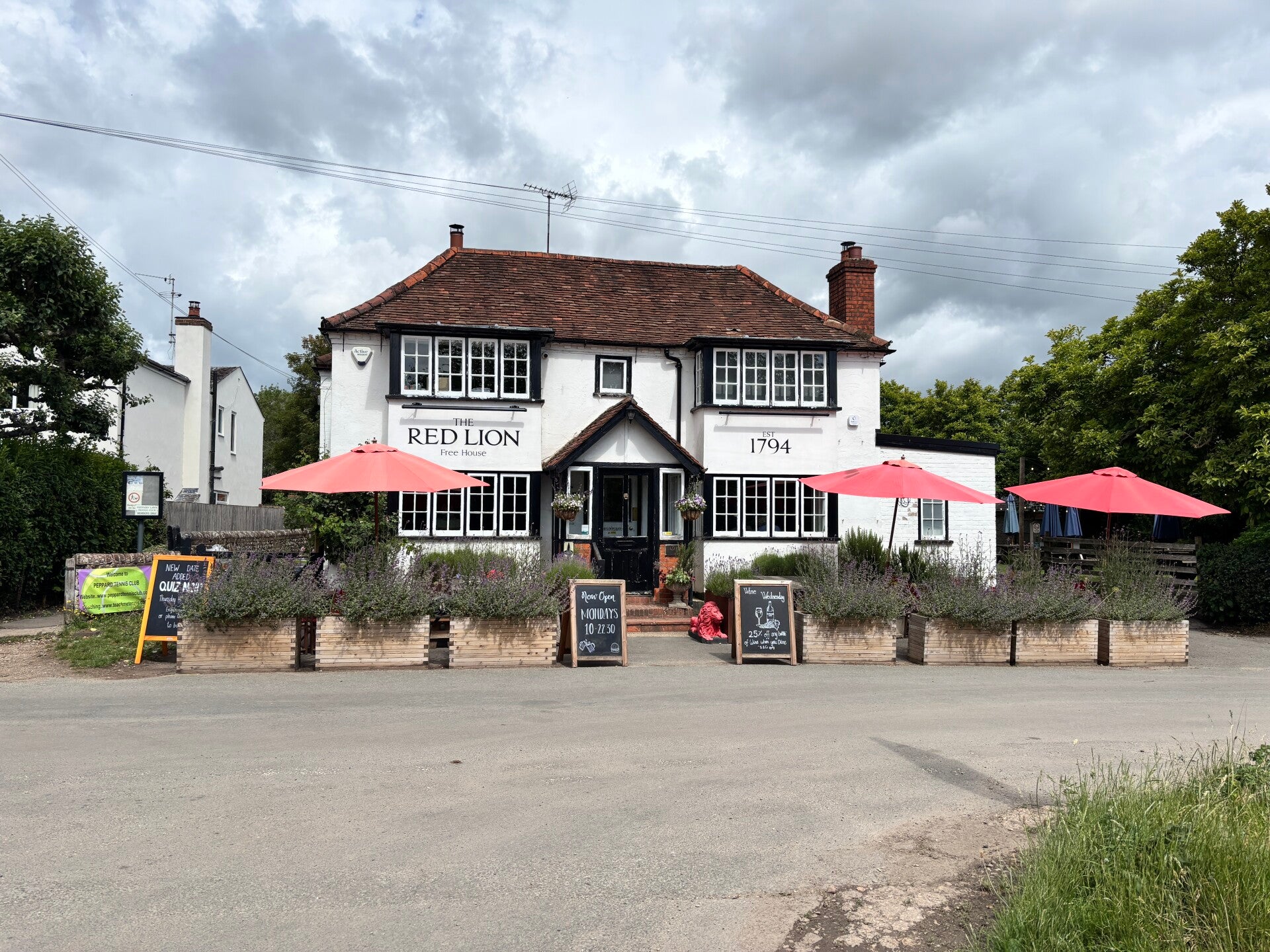 The Red Lion-Peppard Common-Peppard Pub