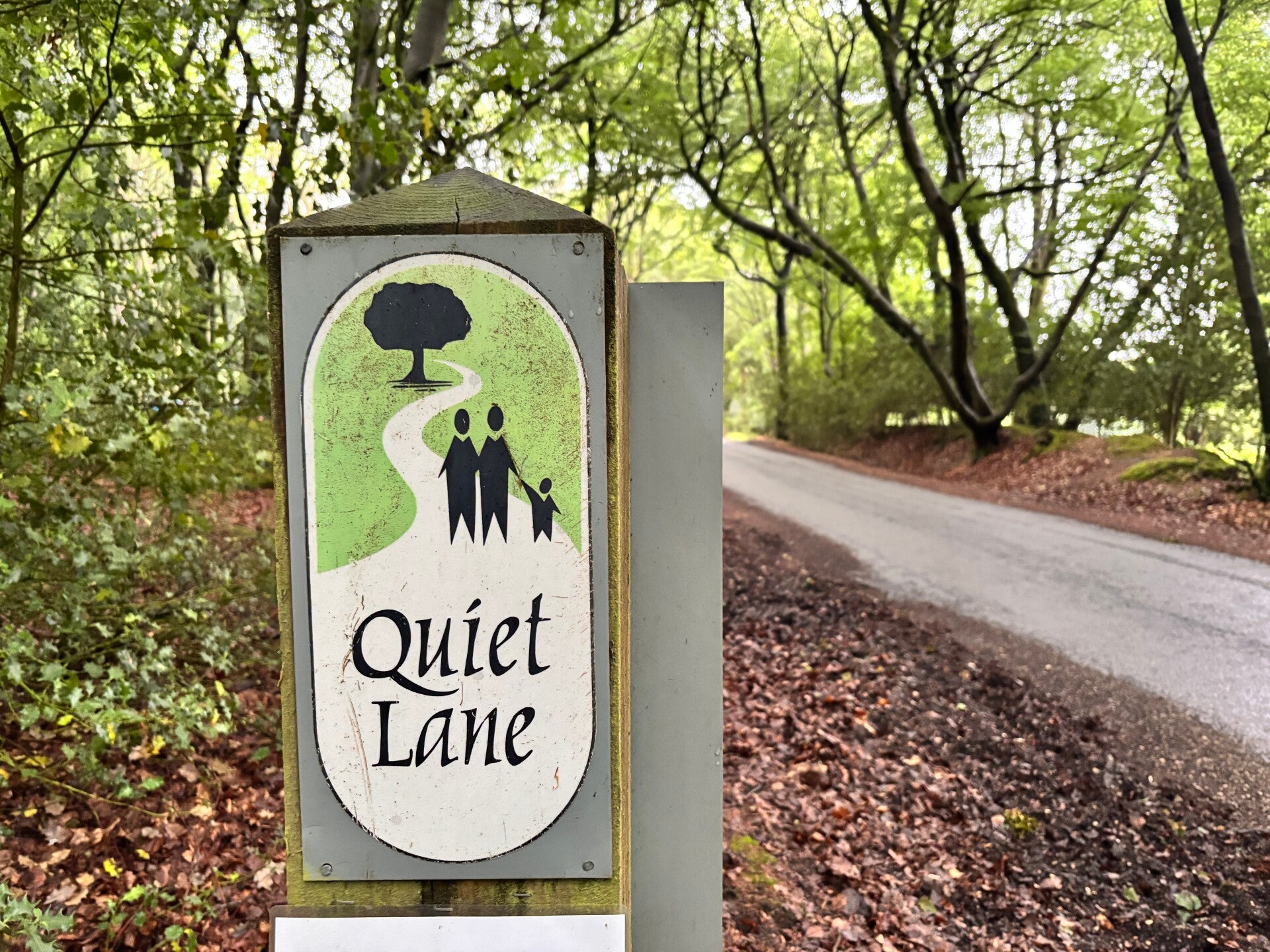 Busgrove Lane, Stoke Row-a Quiet Lane