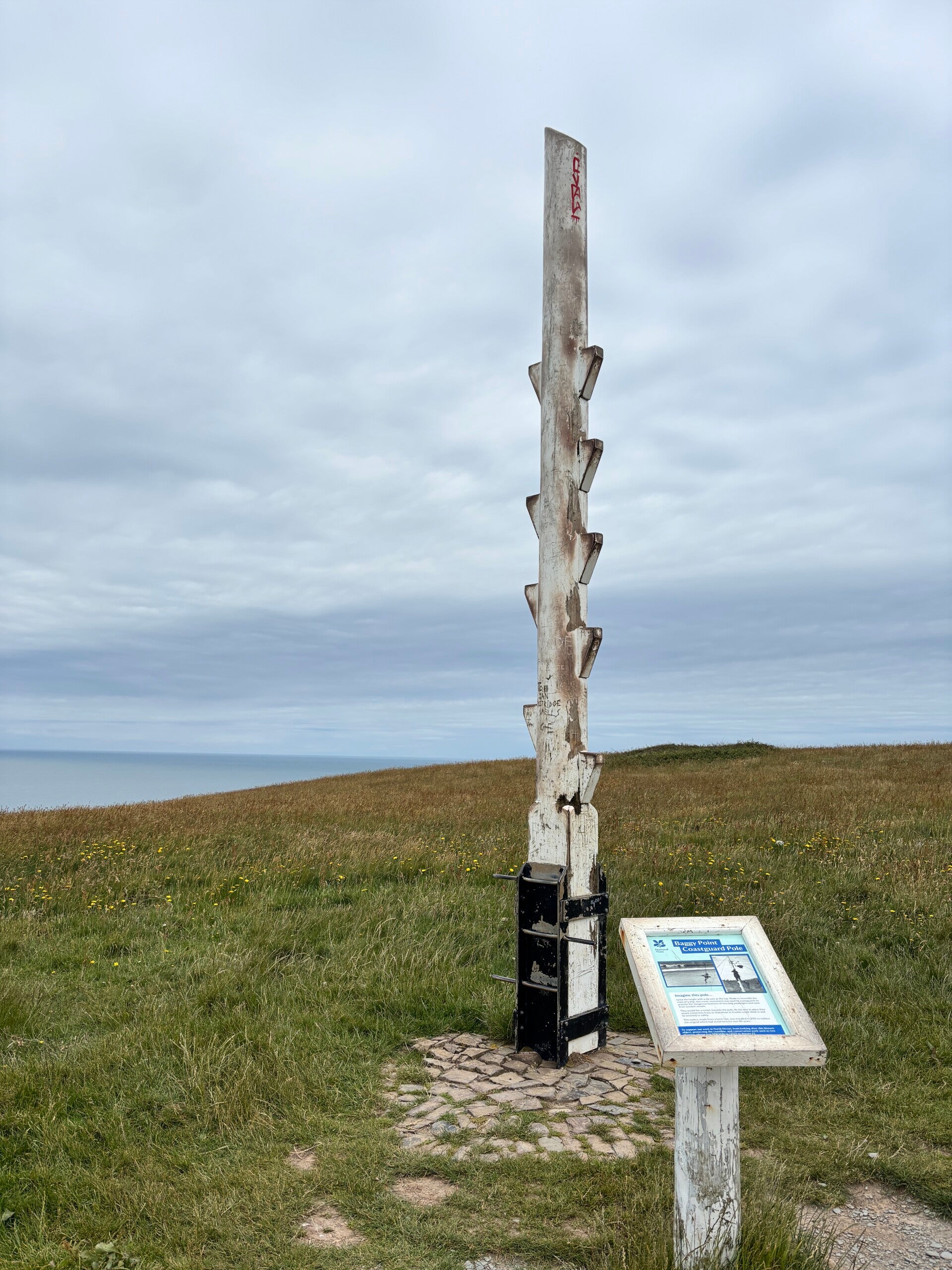 Baggy Point Coastguard Pole