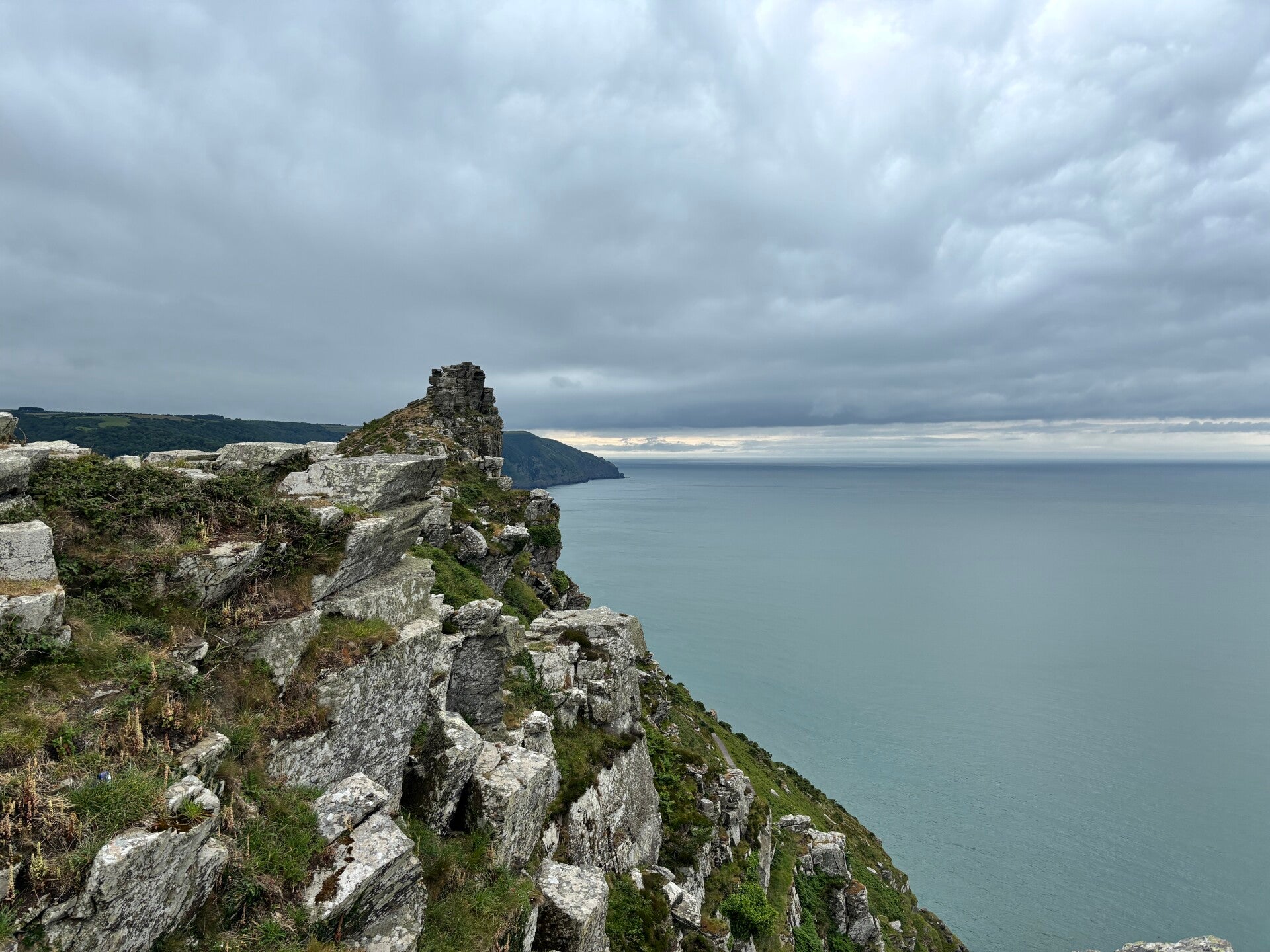 Coastal view to the West at Valley of the Rocks