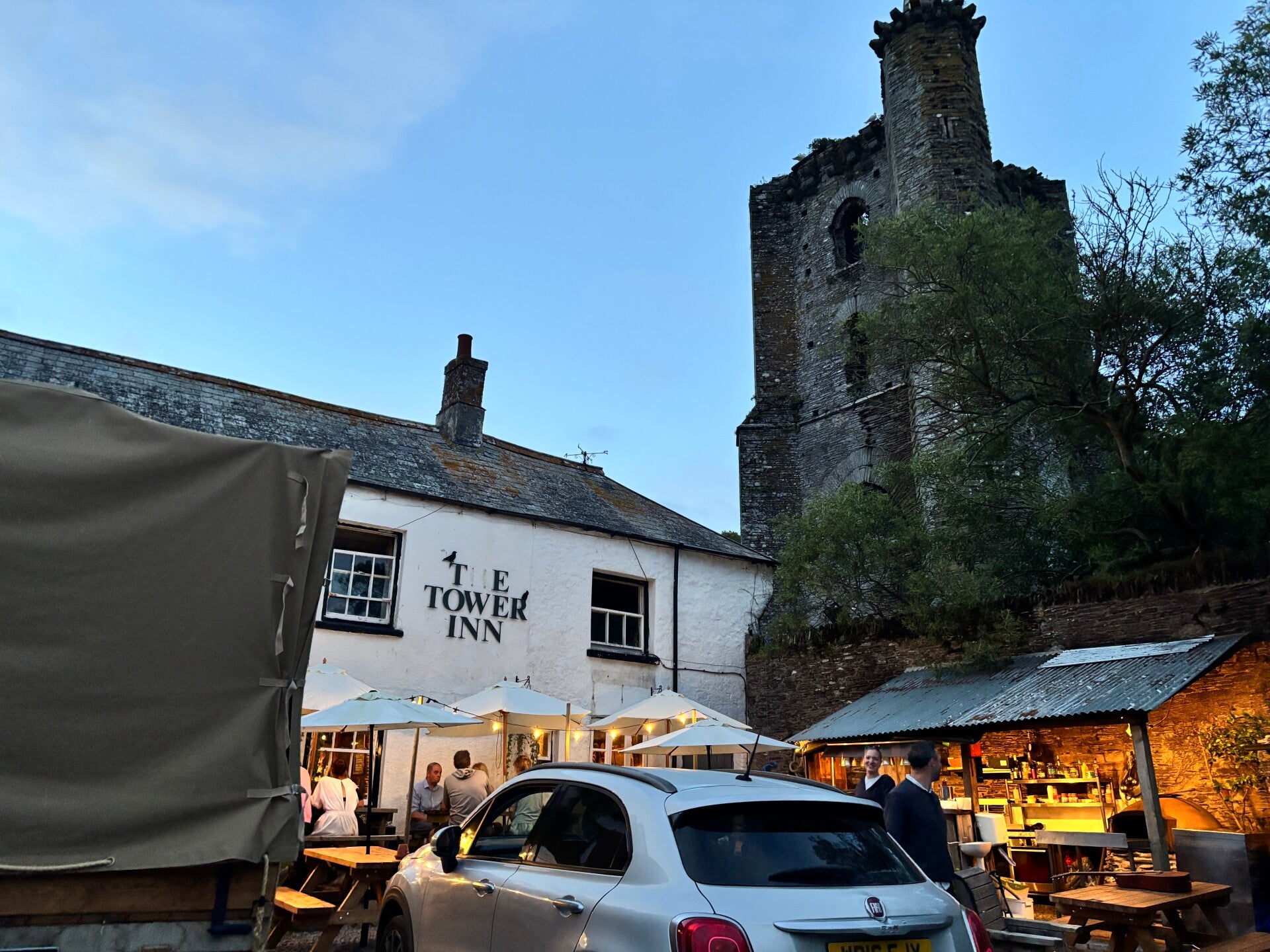 Outdoor kitchen at The Tower Inn-Slapton