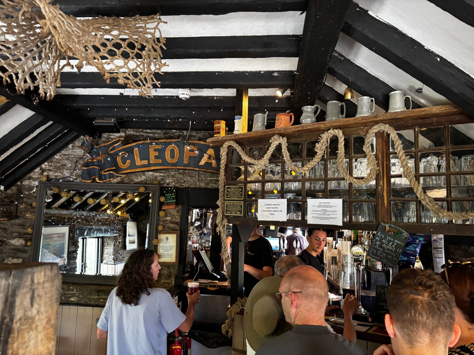 Busy lunchtime at The Pilchard Inn