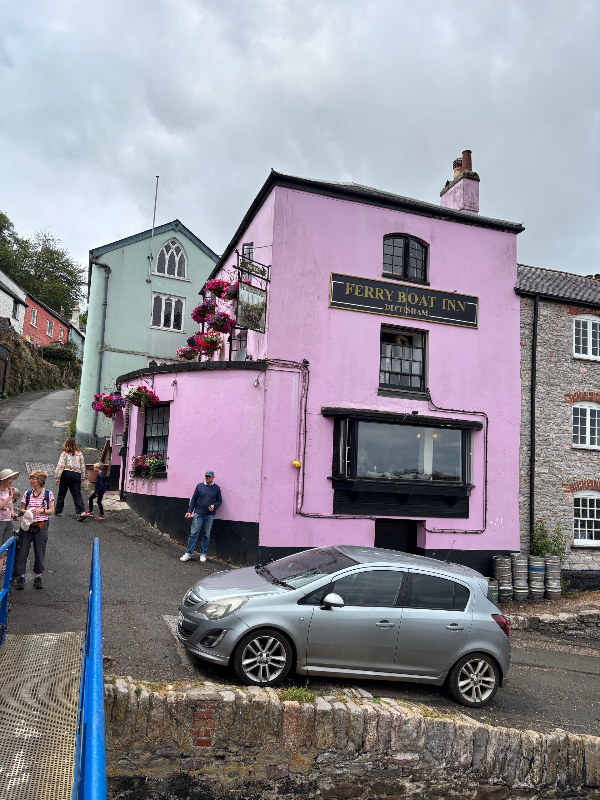 Outside The Ferry Boat Inn_Dittisham