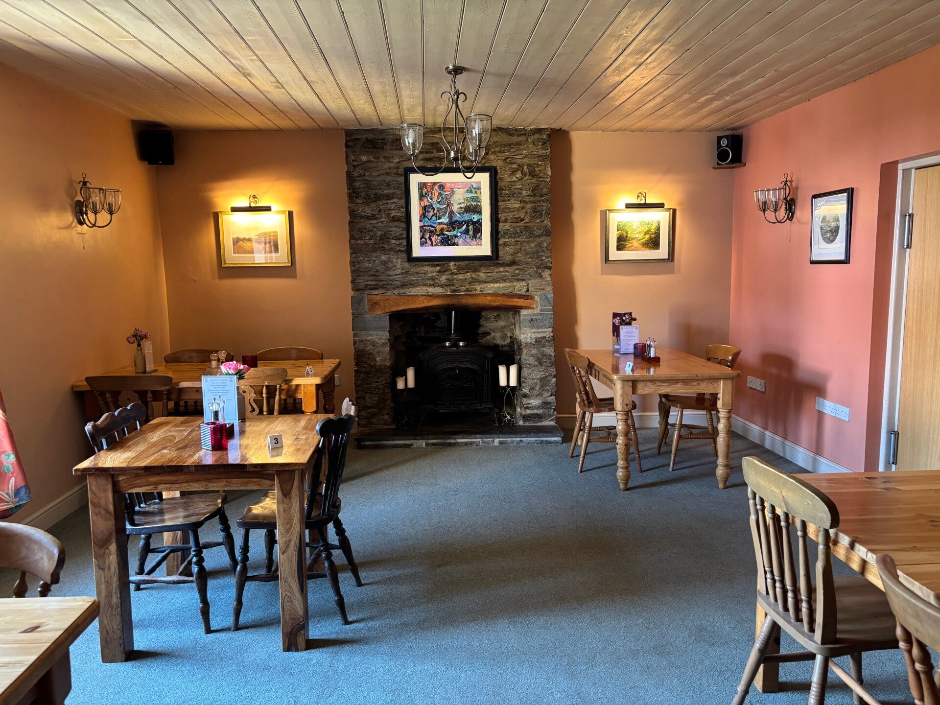 Dining room at the Ffynnone Arms