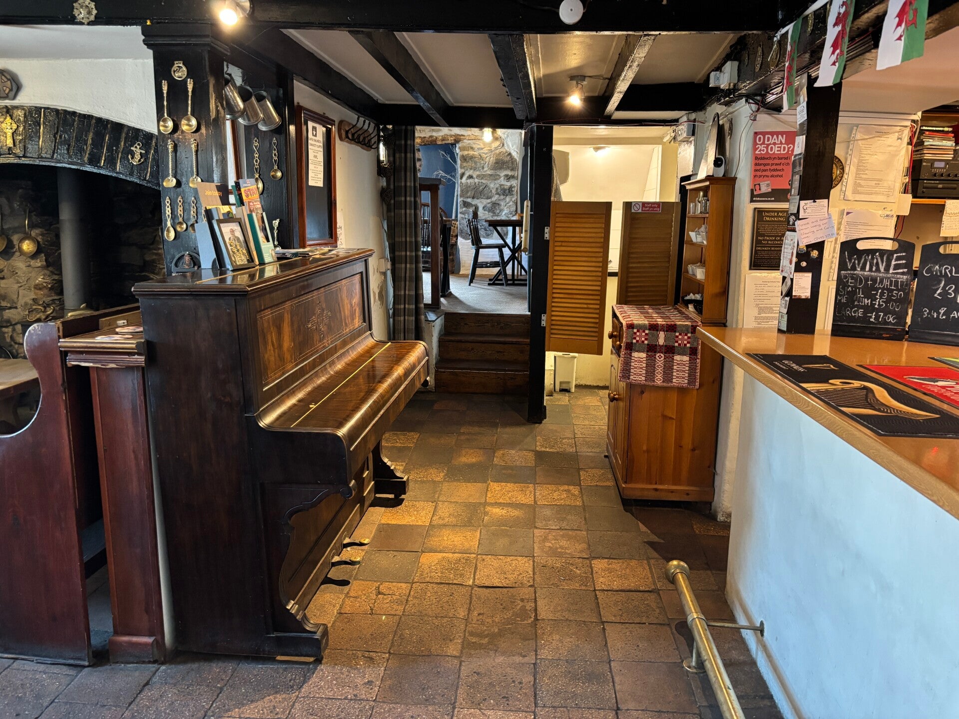 Community piano at the White Hart-St Dogmaels