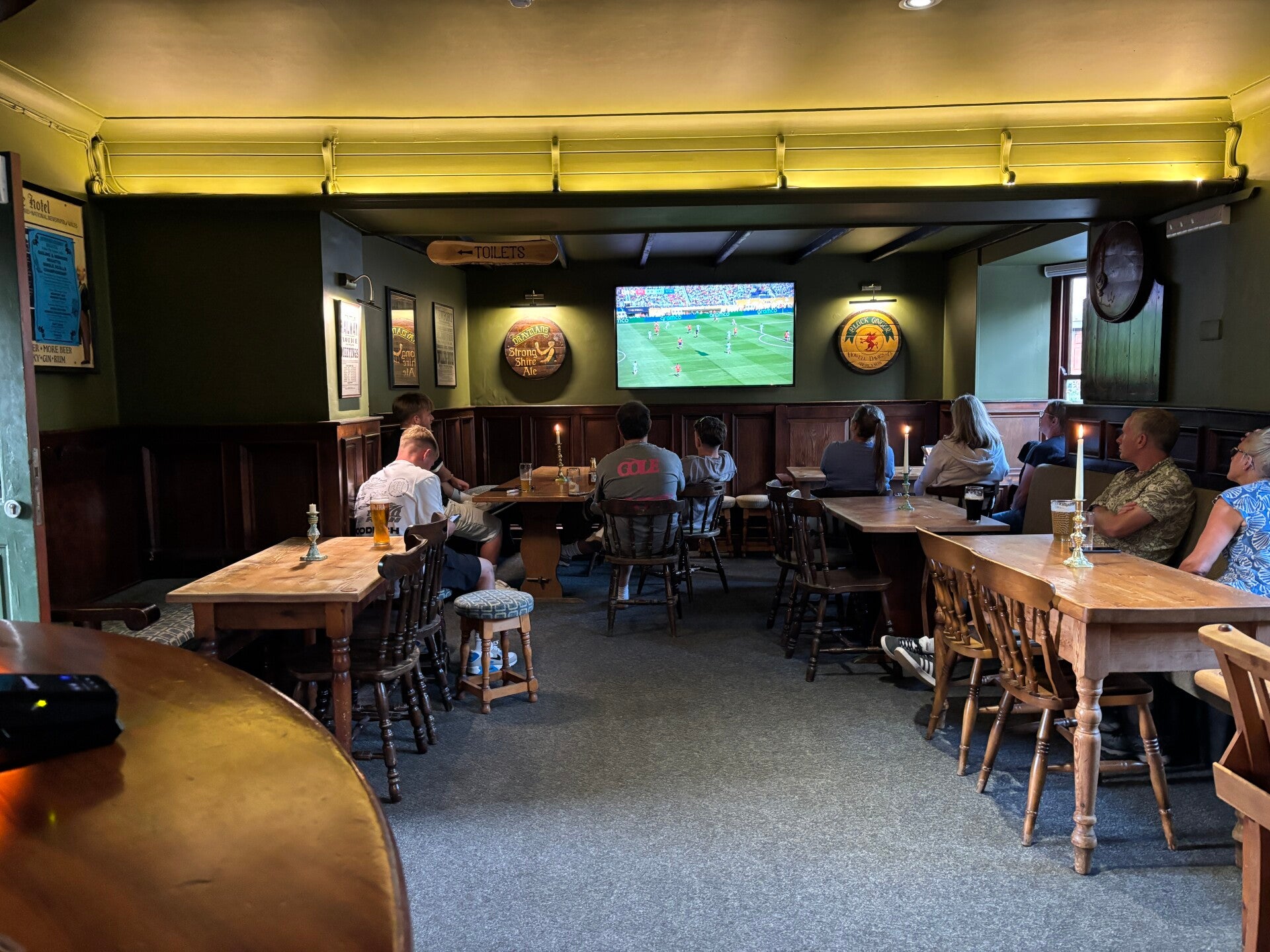 Live football at The Castle Inn-Newport-Pembrokeshire