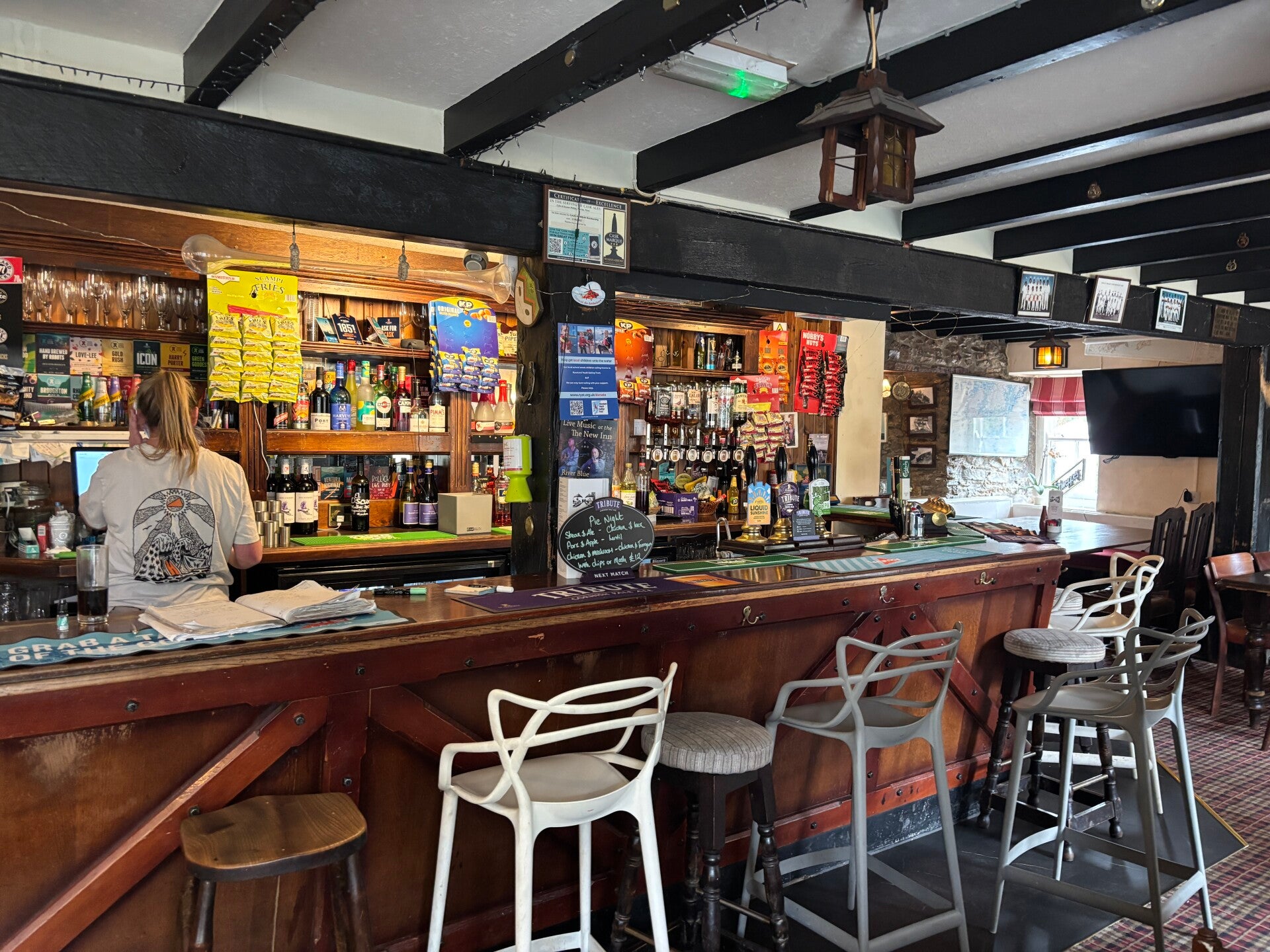 Bar at Thew New Inn-Veryan