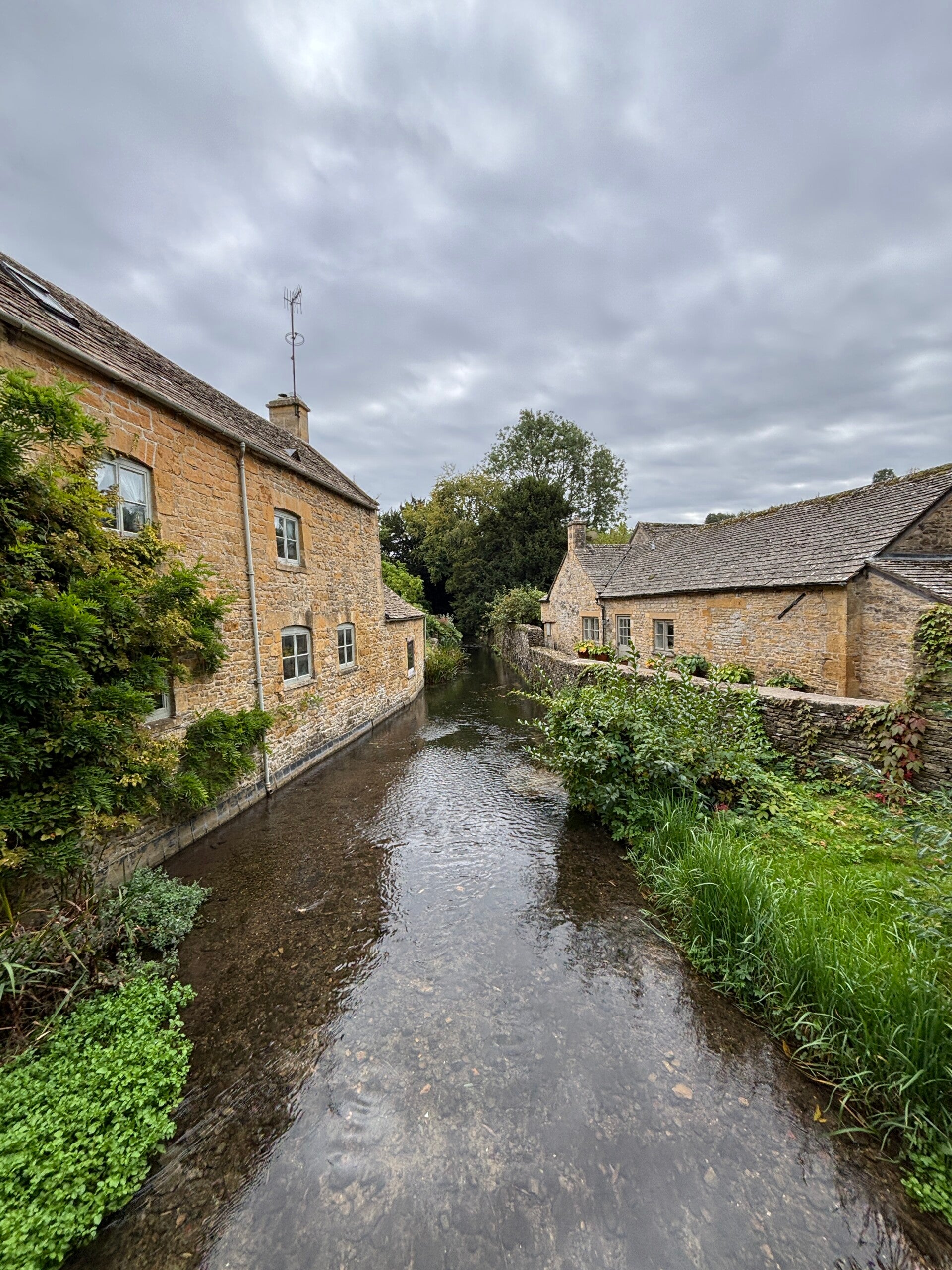 River Windrush in Naunton