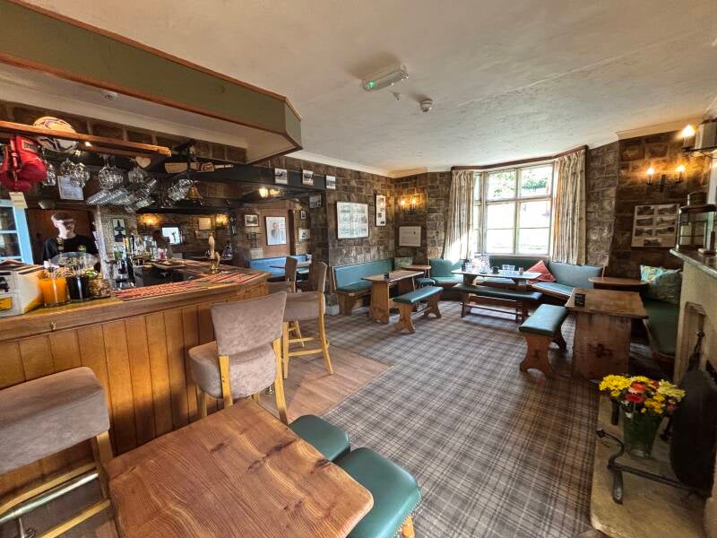 Fresh flowers at the Snowshill Arms