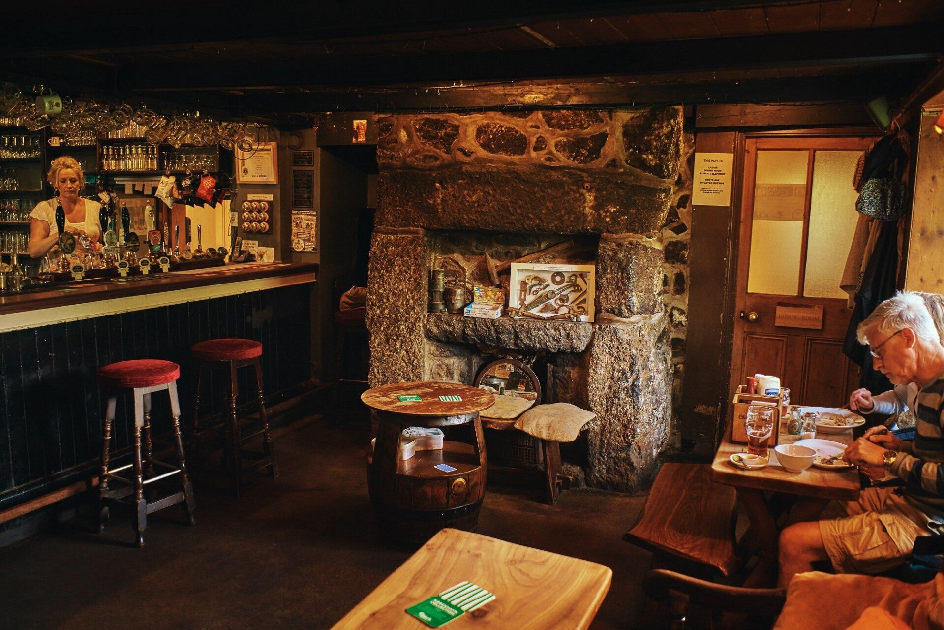 Tinners Arms-Zennor Pub-Cornwall