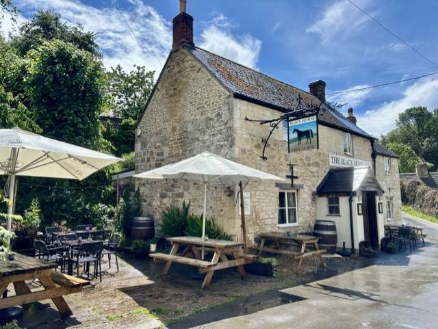 The Black Horse-Cranham-Cotswolds Pub