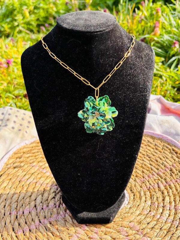 Collier fleur marbré vert