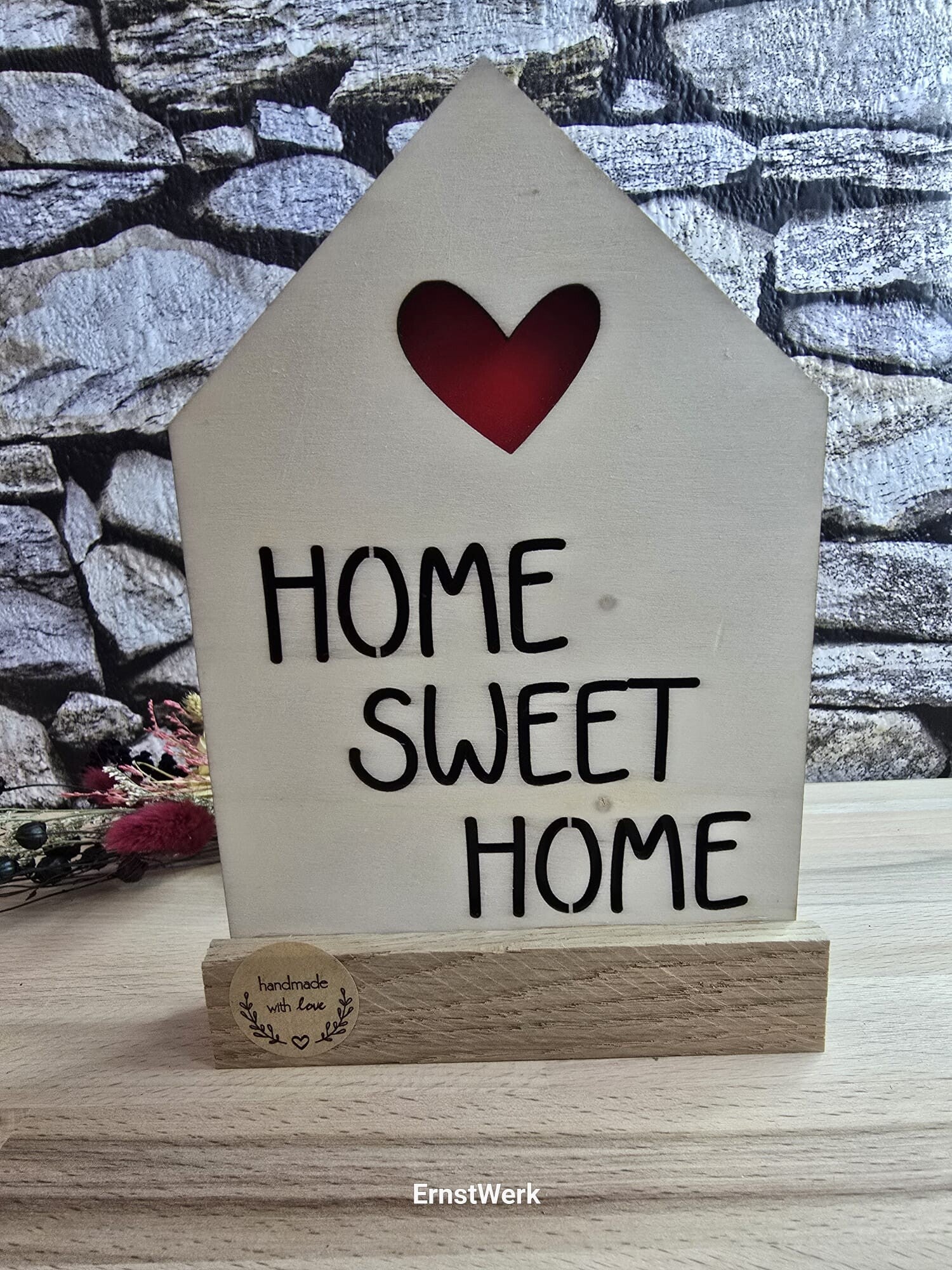 Holzdeko „Home Sweet Home“ – Hausform, handgefertigt
