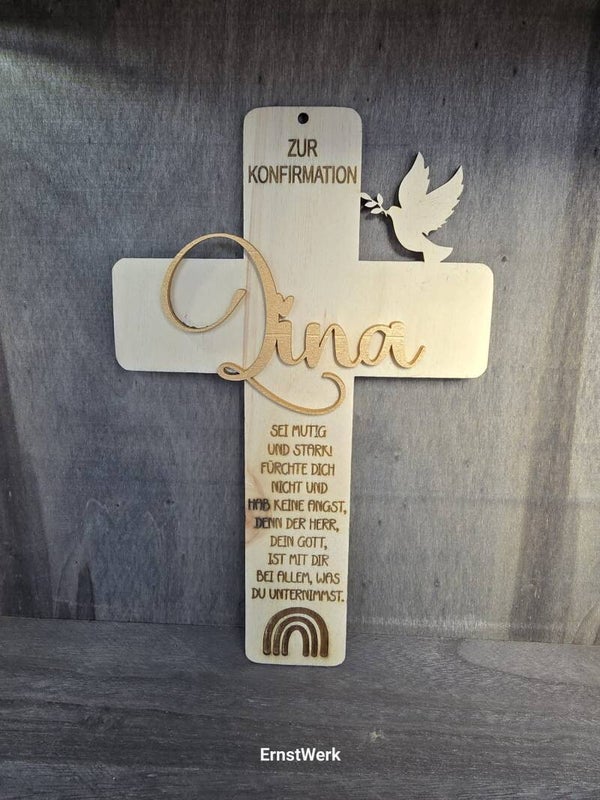 🕊️ Personalisiertes Holzkreuz – ein Herzensgeschenk