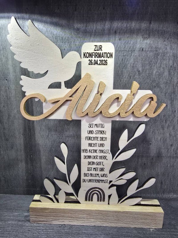 🕊️ Personalisiertes Holzkreuz – ein Geschenk voller Bedeutung