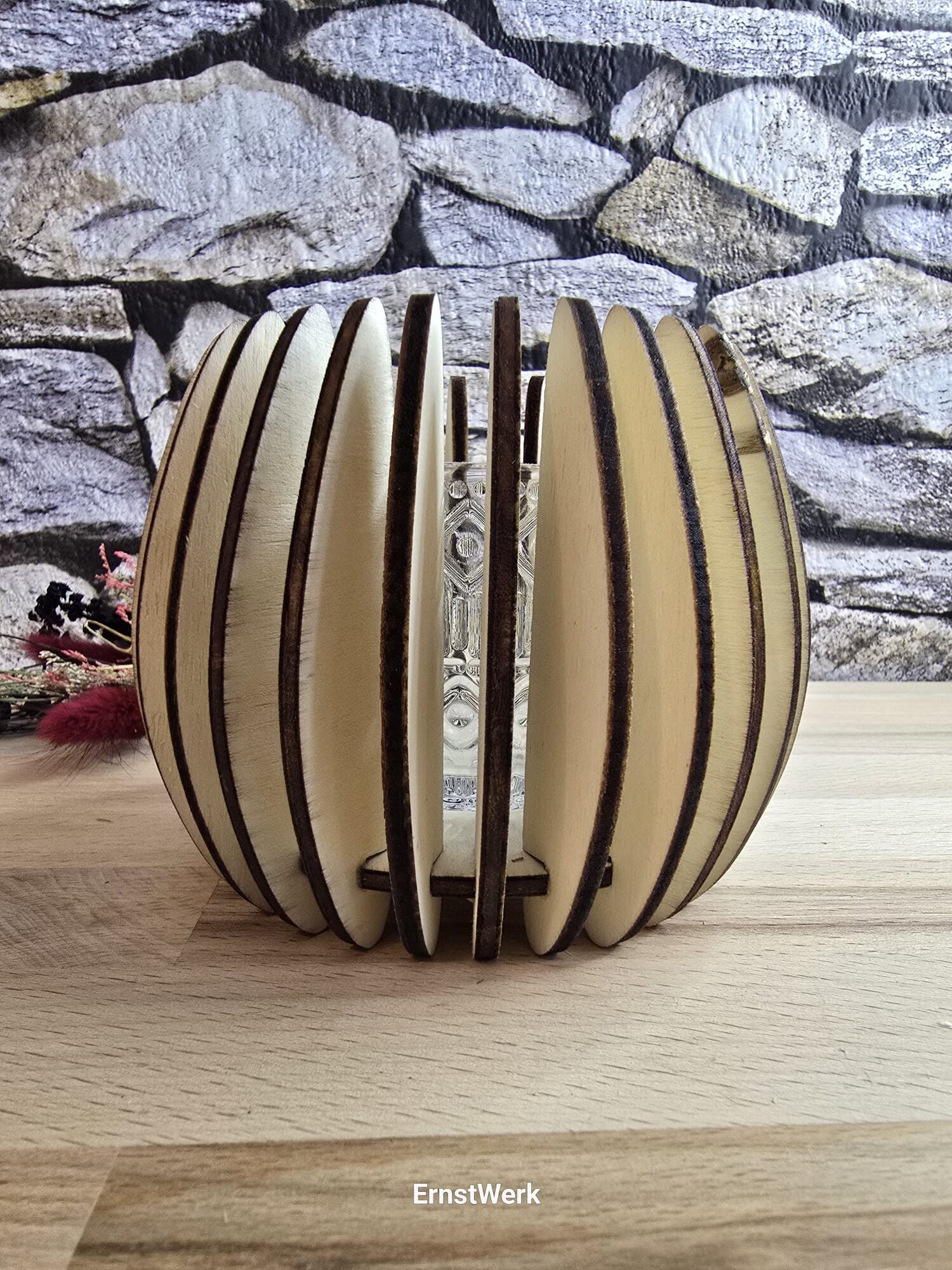 Teelichthalter aus Holz mit Glaseinsatz – Handgefertigte Natürlichkeit im Kerzenschein