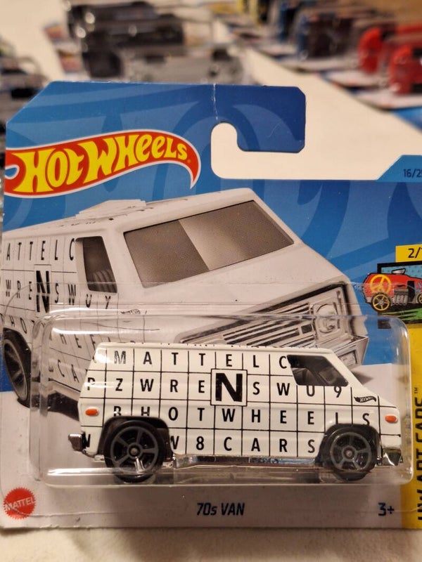 Hotwheels 2023 70s Van wit