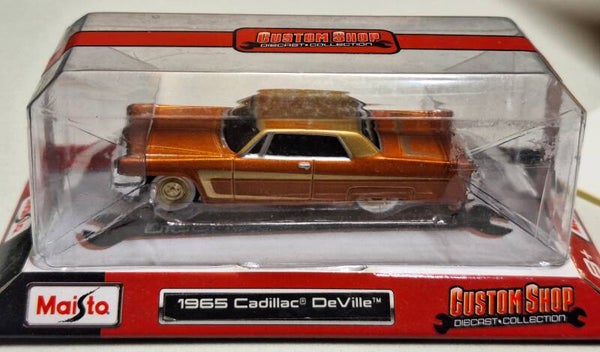 Maisto 1:64 1965 Cadillac DeVille