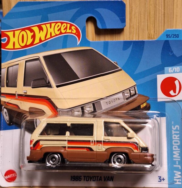 Hotwheels 2022 1986 Toyota Van