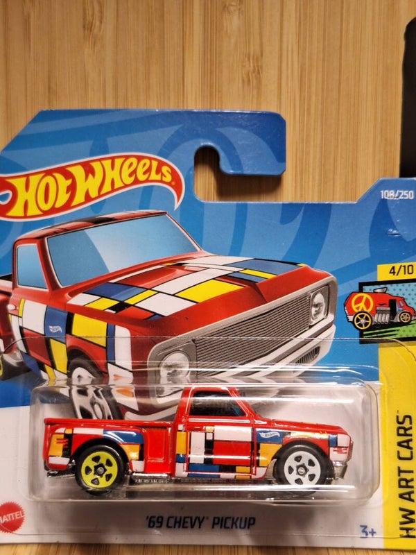 Hotwheels 2022 '69 Chevy Pickup