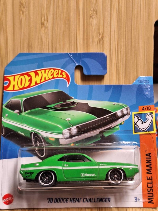 Hotwheels 2023 '70 Dodge Hemi Challenger
