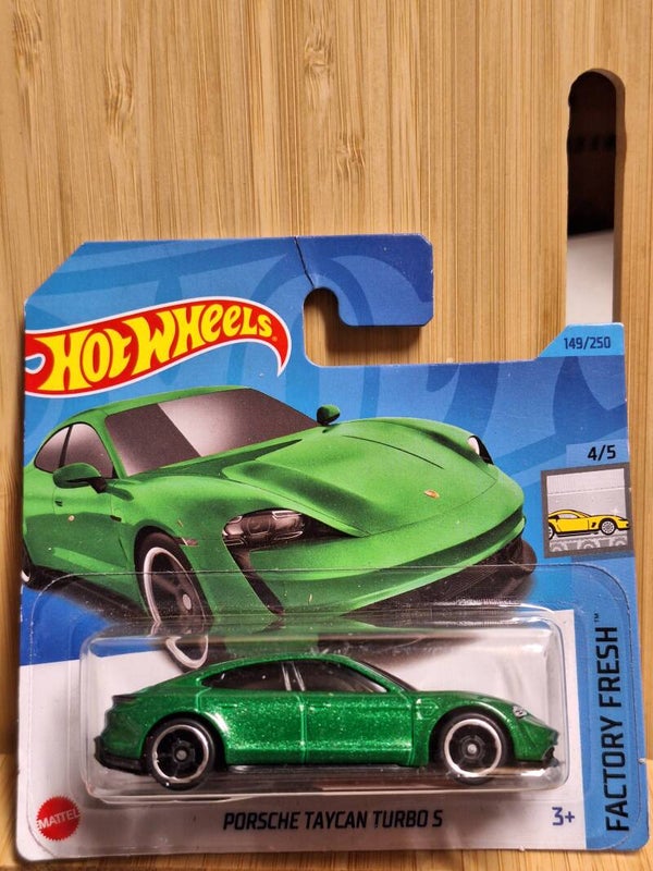 Hotwheels 2023 Porsche Taycan Turbo S