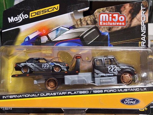 Maisto 1:64 International Durastar Flatbed/ 1988 Ford Mustang LX