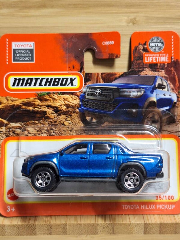 Matchbox 2023 Toyota Hilux Pickup