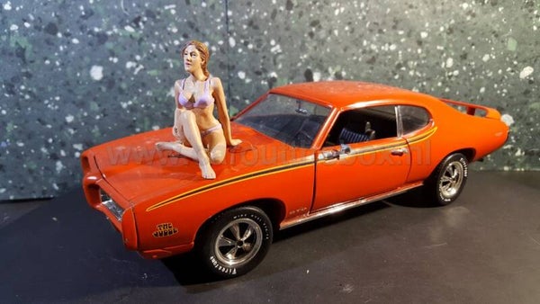 American Diorama 1/18 - Bikini girl serie II SEPTEMBER AD042