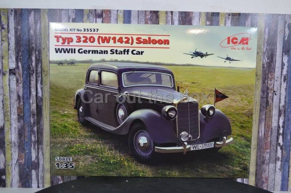 ICM 1:35 - Mercedes Type 320 (W142) saloon