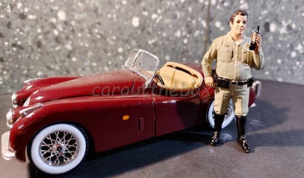 American Diorama 1/24 - Diorama figuur Talking on radio AD430