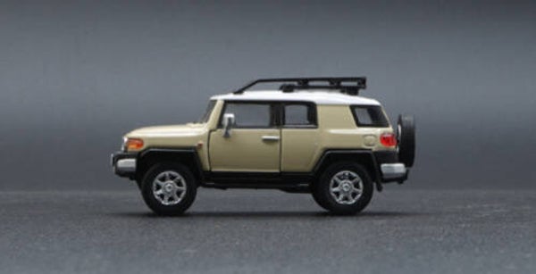 BM Creaties 1/64 - Toyota FJ Cruiser  ivory BM015