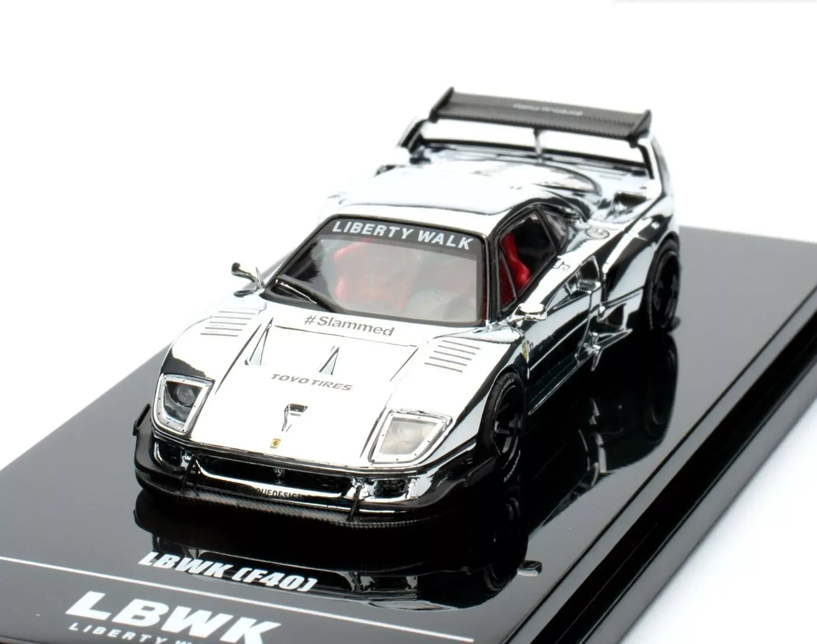 Inno64 1/64 - LBWK Ferrari F40 chrome GEOPEND GEEN CHASE In094 107