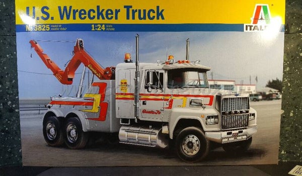 Italeri 1:24 - Ford LTL 9000 US Wrecker