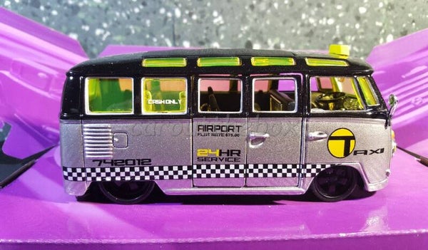 Maisto 1:24 - VW T1 Samba Van TAXI Grey MA189