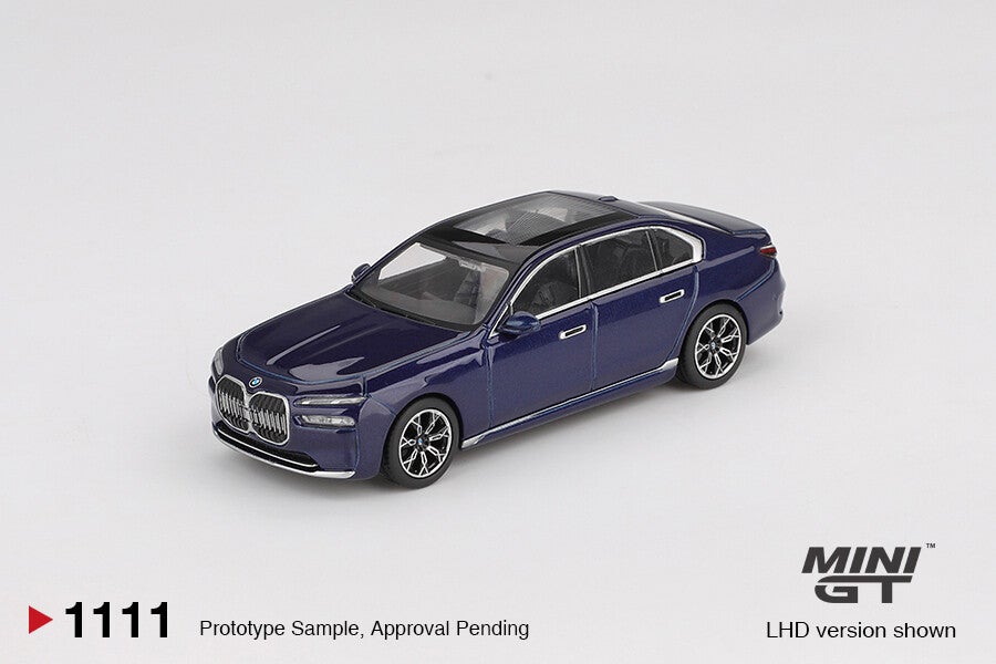 Mini GT 1/64 - BMW i7 xDrive60 Tanzanite Blue Metallic Mgt421