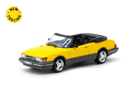 Tarmac Works 1/64 - Saab 900 Turbo Convertible Yellow GEOPEND GEEN CHASE Tar100
