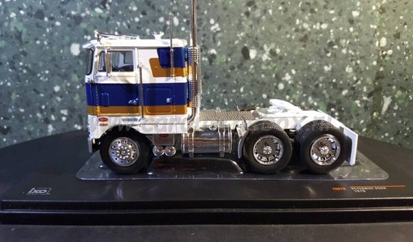 Ixo truck 1:43 - Peterbilt 352 H V484