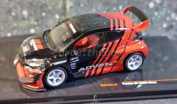 Ixo sport 1:43 - Toyota CR Yaris ADVAN zwart / rood V982