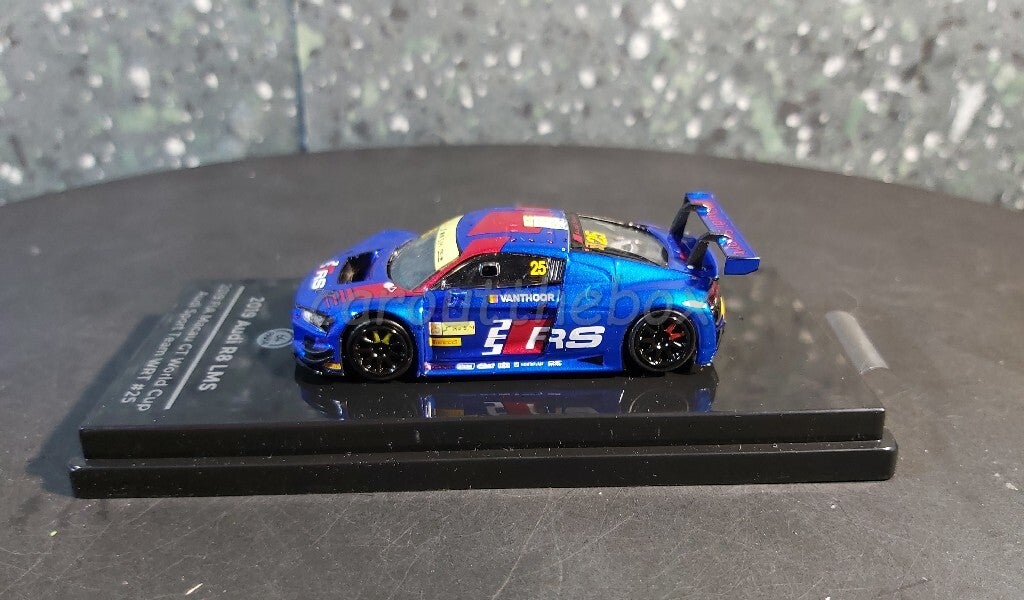 Para64 1:64 - Audi R8 LMS #25 blauw
