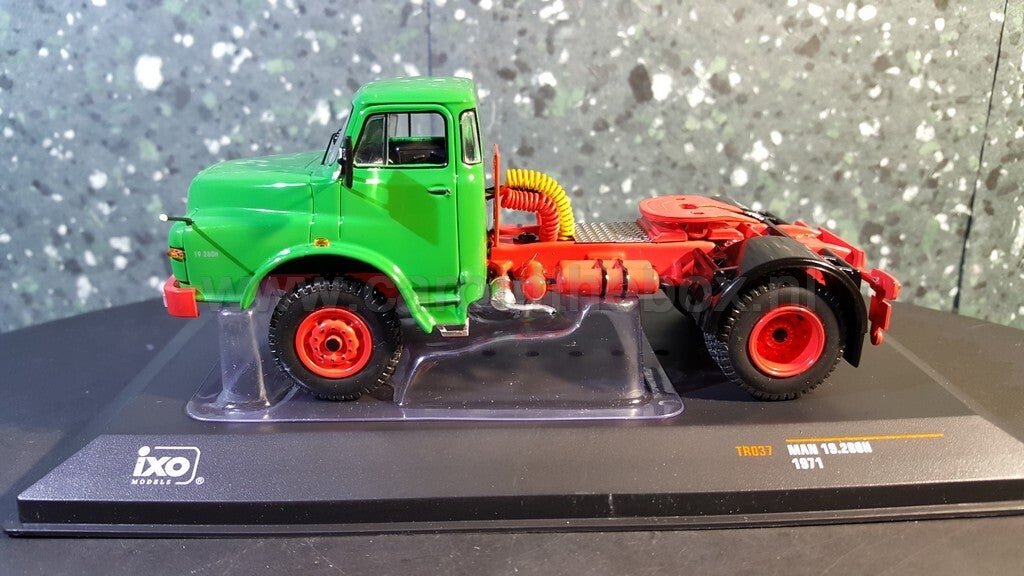 Ixo truck 1:43 - MAN 19.280H 1971 V322