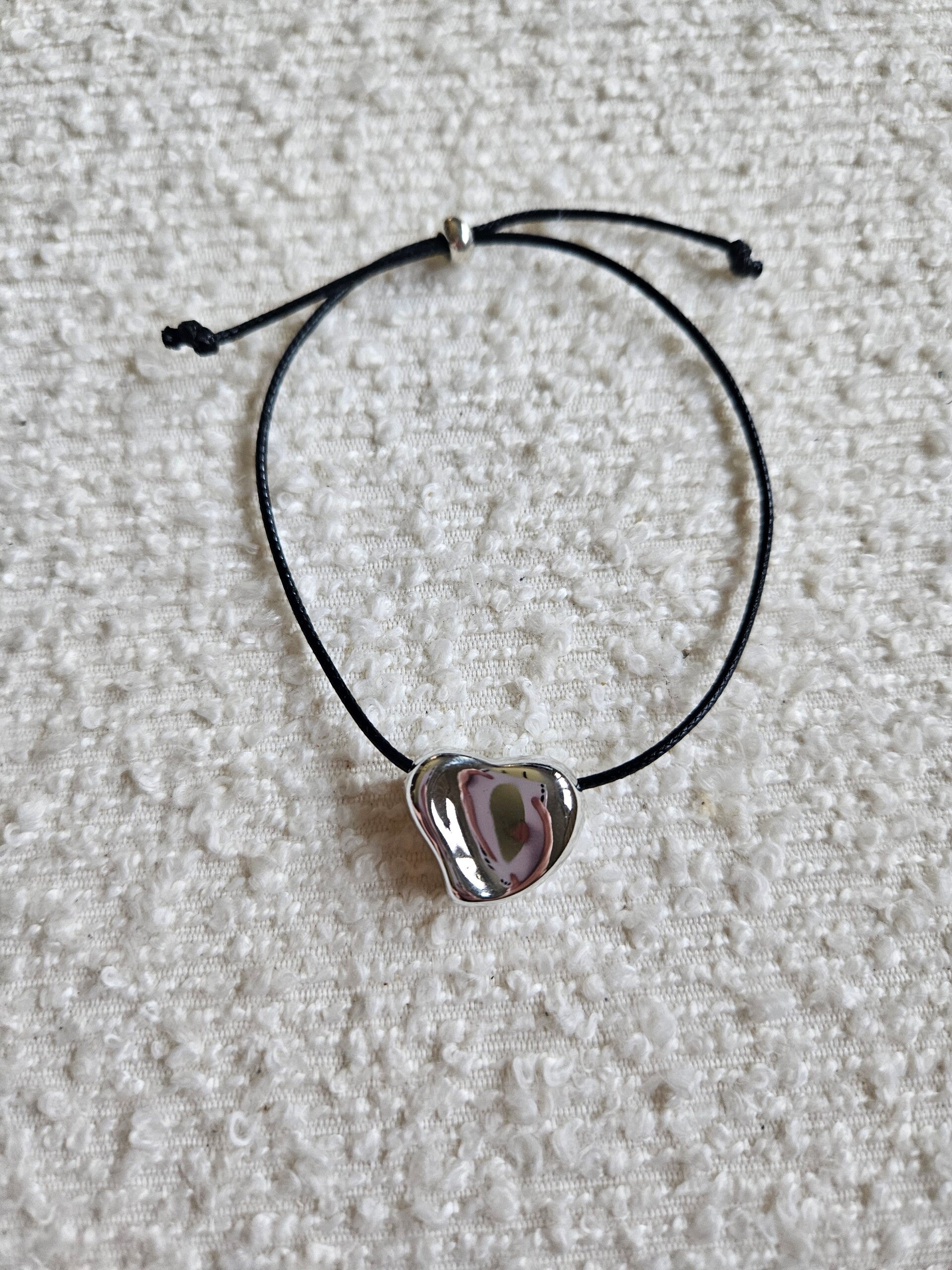 Armband is verstelbaar