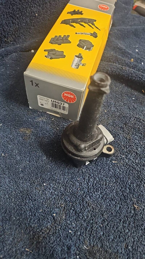 Zündspule FORD: 1371601 6M5G-12029-AA VOLVO: 30713417 8677837