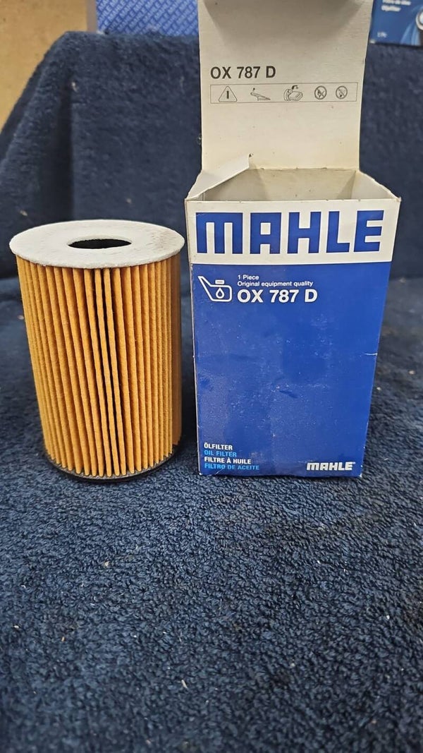 Ölfilter AUDI:	03N115466 03N115562 03N115562B CUPRA:	03N115466 03N115562 03N115562B MAN:	03N115562 03N115562B 65055046000 65055046002 SEAT:	03N115562 03N115562B SKODA:	03N115562 03N115562B VW:	03N115466 03N115562 03N115562B